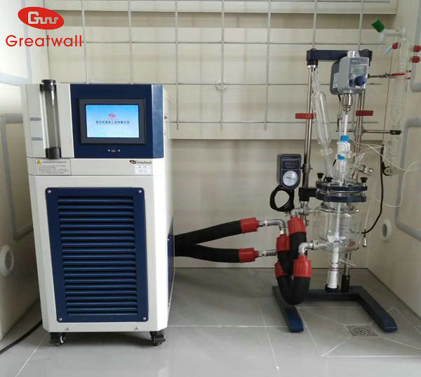 實驗室高低溫循環(huán)裝置，反應釜冷熱一體機